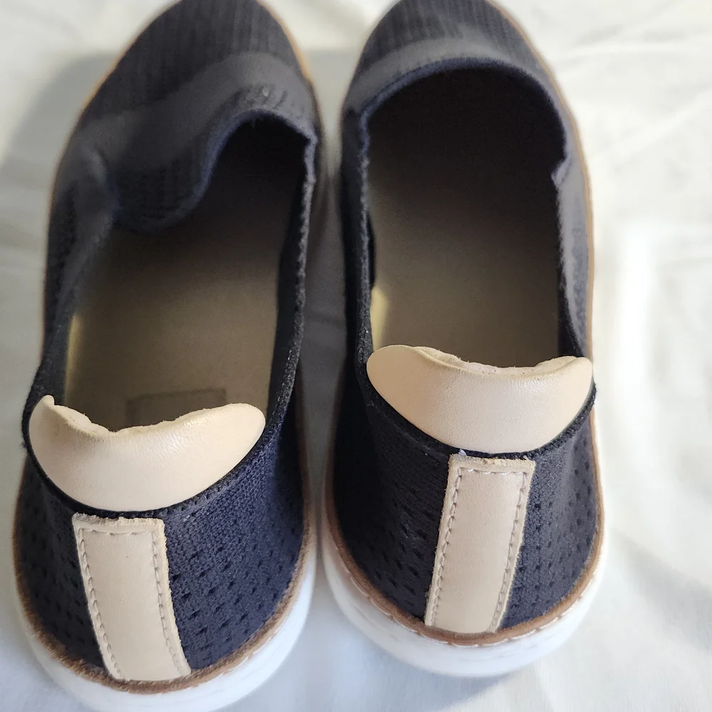 UGG Women's Dark Knit Slip-On Loafers - Picture 2 of 3